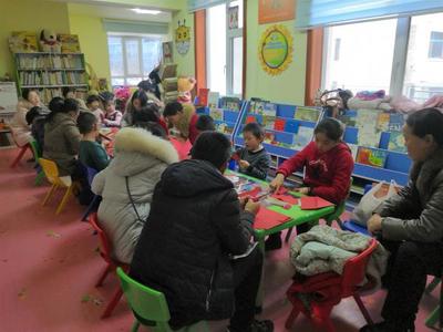 家教服務(wù)進(jìn)社區(qū) 暖心護(hù)航助成長——省婦聯(lián)開展家庭教育咨詢服務(wù)活動